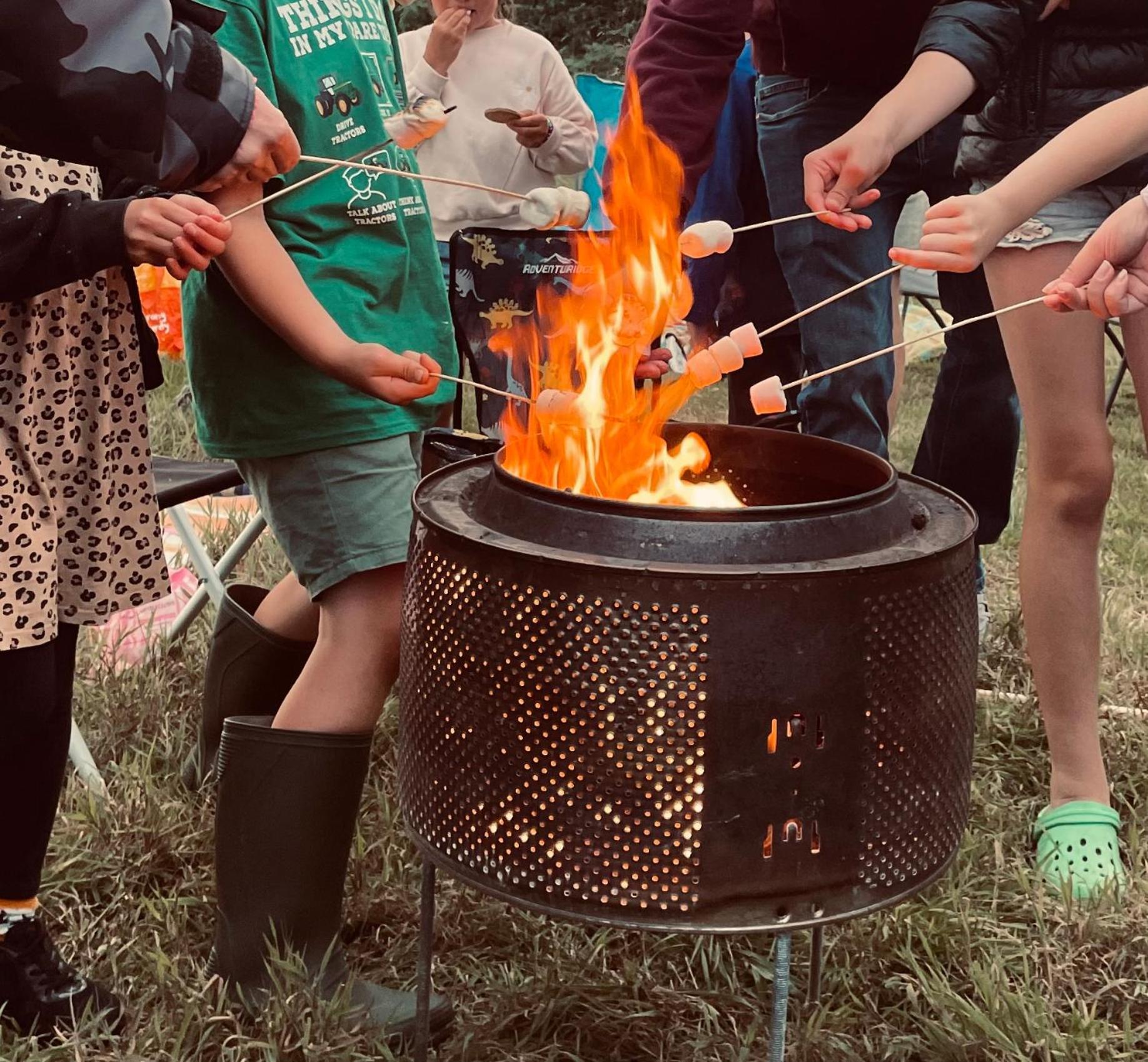 Trevena Cross Glamping & Camping Хелстон Экстерьер фото